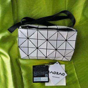 Baobao issey miyake crossbody bag cream